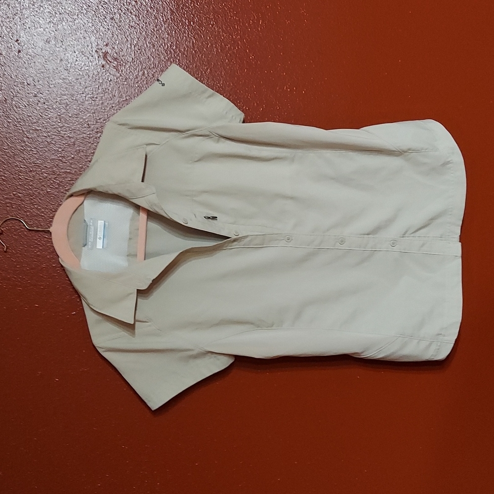 Ladies Columbia shirt